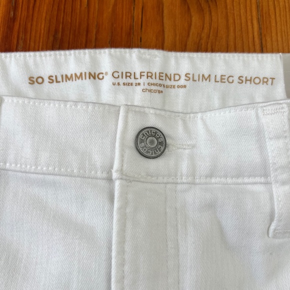 NWT Chico's White Flat‎ Front Bermuda Shorts Cotton Blend Walking Sz 00- 2R - Picture 4 of 16